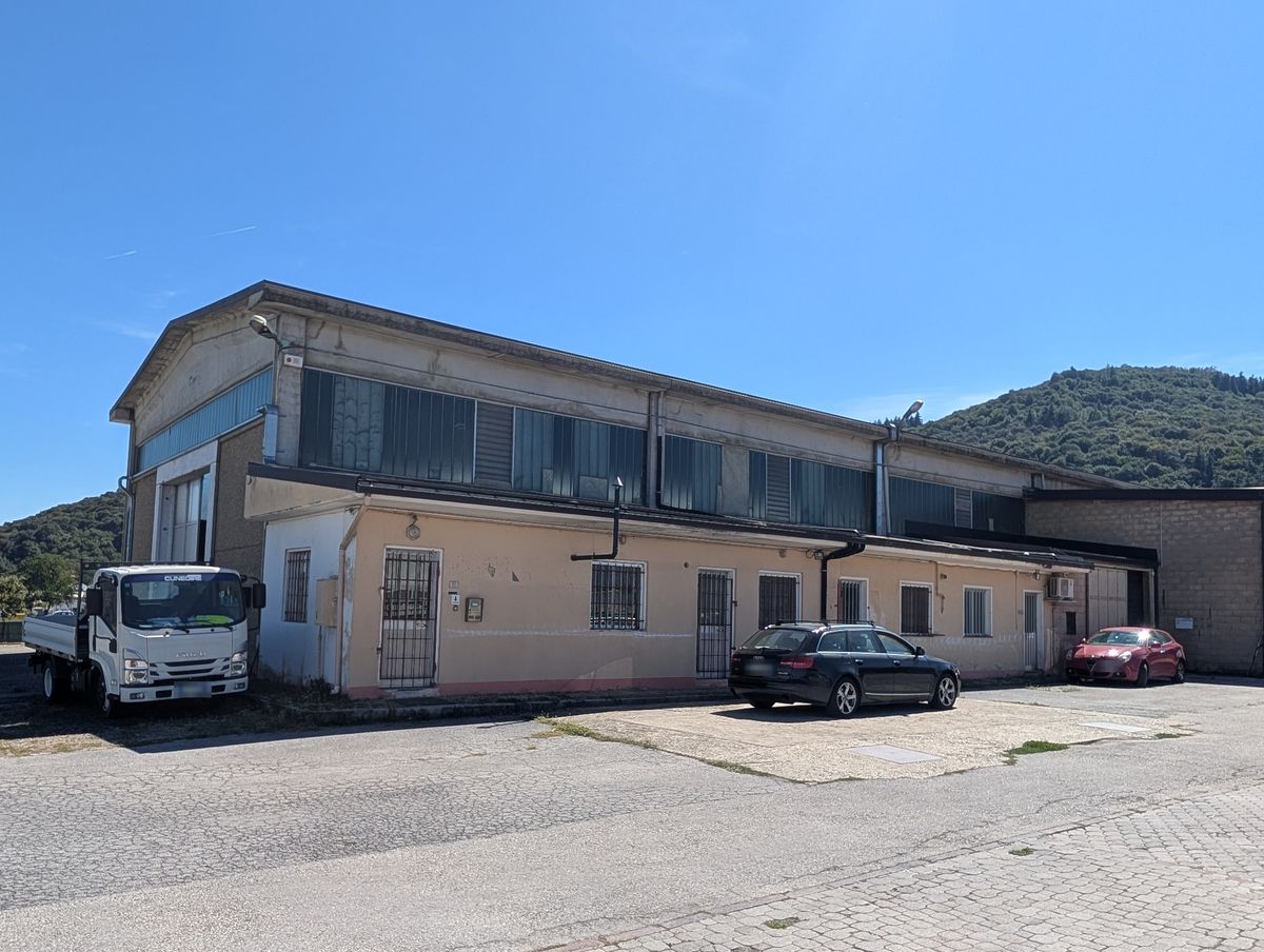 I capannoni di Peveragno sulle cui coperture &egrave; installato l&rsquo;impianto fotovoltaico
